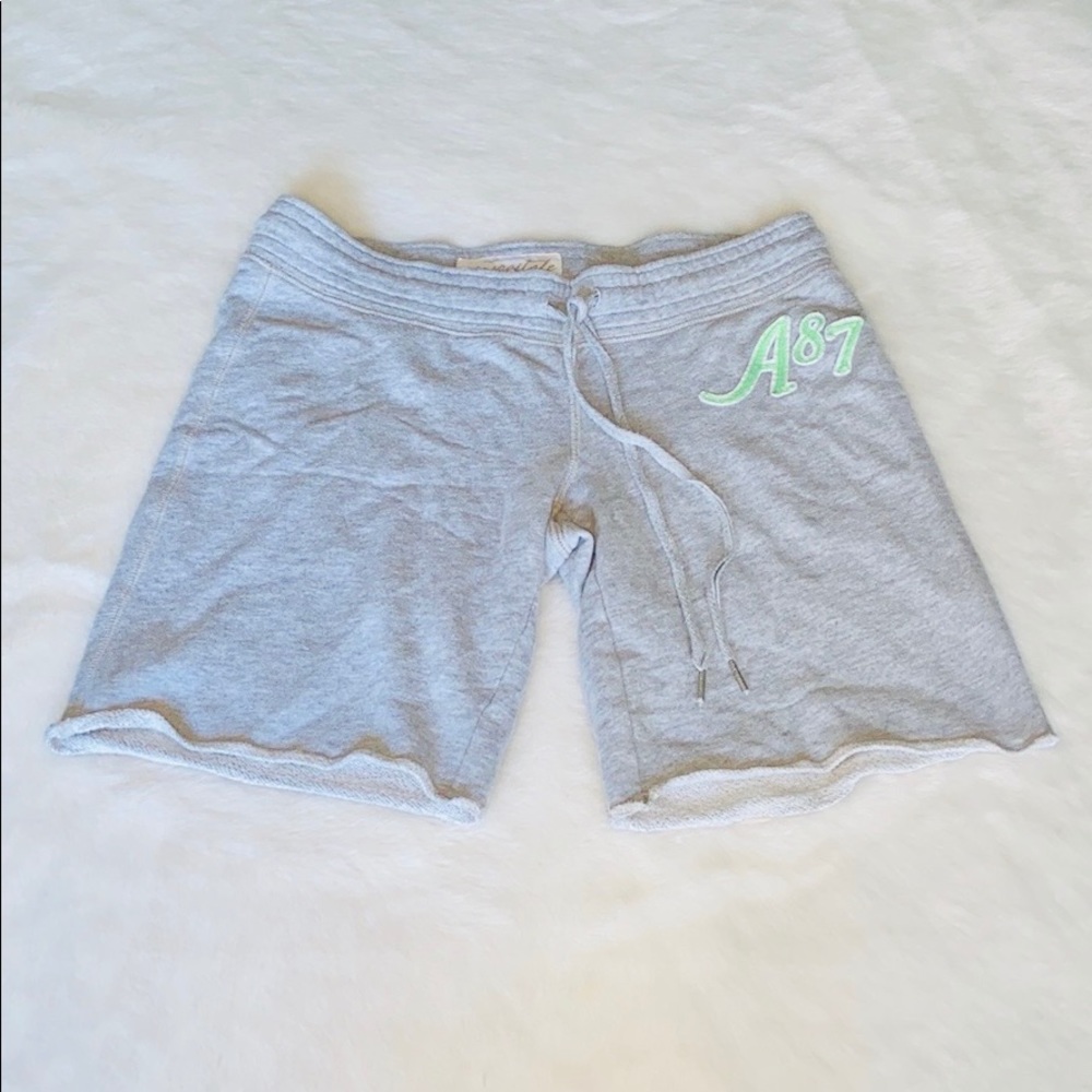 Cute Light Grey Shorts | Size: US S | 80% Cotton